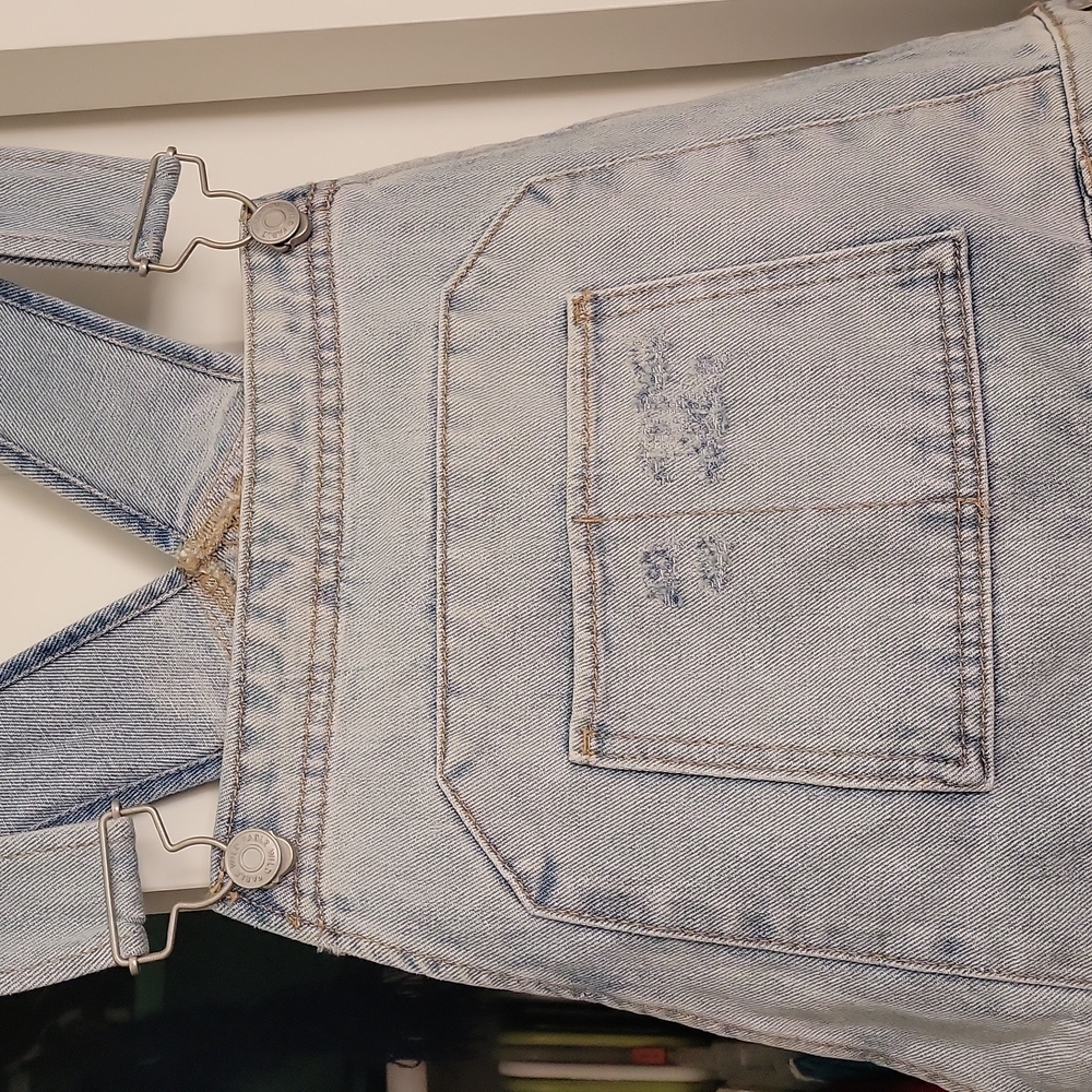 NWT Light Blue Wild Fable Distressed Overalls - Picture 3 of 9